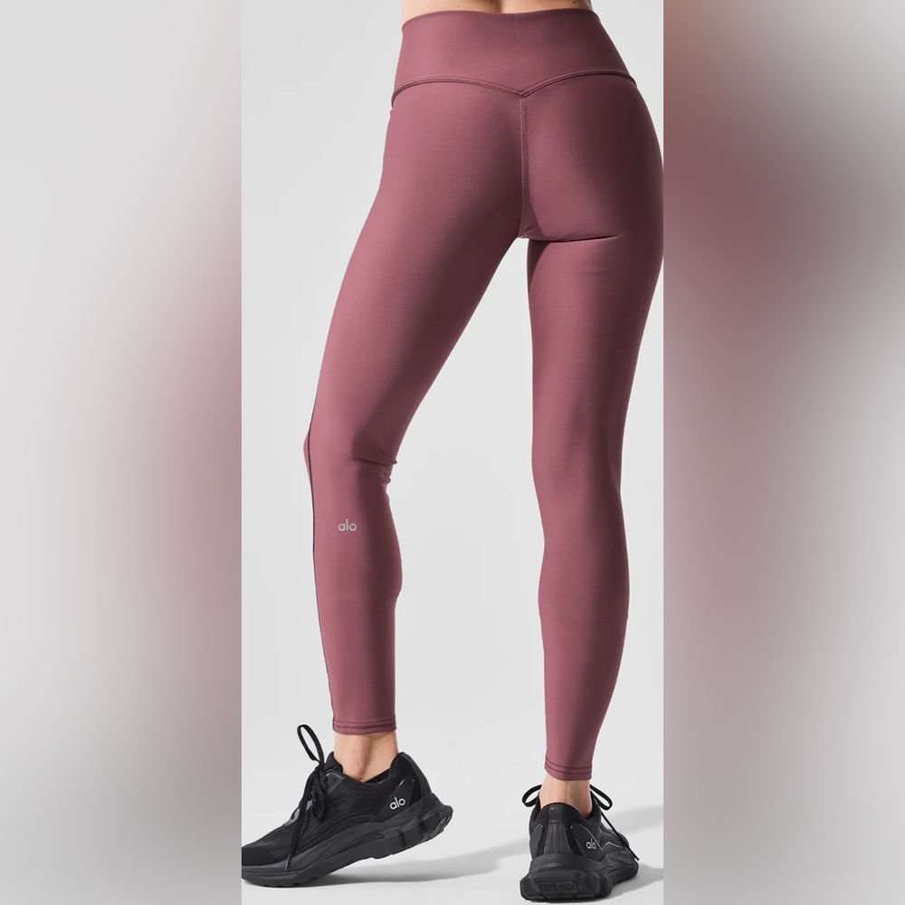 Alo Airlift Redefine Set Burgundy Truffle Sz S - Picture 4 of 14